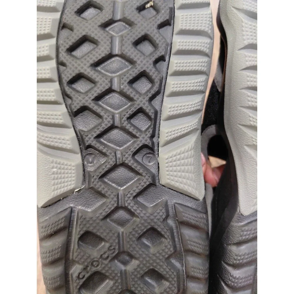 Crocs Swiftwater Mesh Deck Sandal MENS SIZE 7 Black